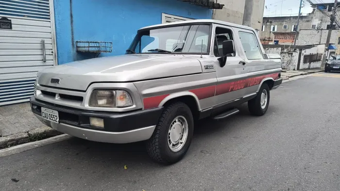 Ford F-1000 S. S. Diesel / S.s. Diesel Turbo 1989