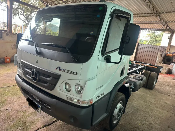 MB Accelo 1016 Completo Ano 2023 CE 50 mil kms