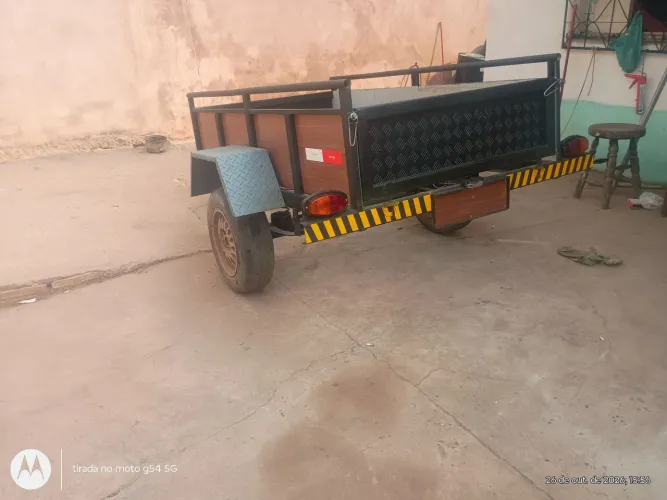 Vendo essa carrocinha nova chama no ZAP *46