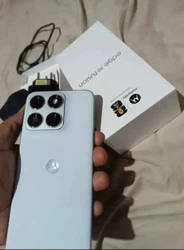 MOTOROLA EDGE 70 FUSION, COM 256 GIGAS, 5G,COM NOTA FISCAL, GARANTIA DE FABRICA