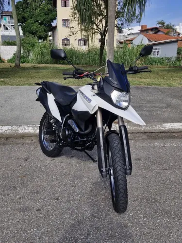 XY-250-5 250 BRANCA 2014/2015