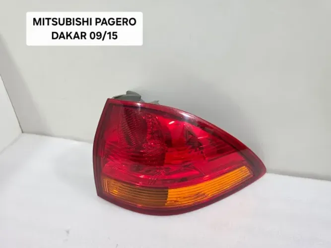 Lanterna Mitsubishi Pagero Dakar 2009 A 2015 Original
