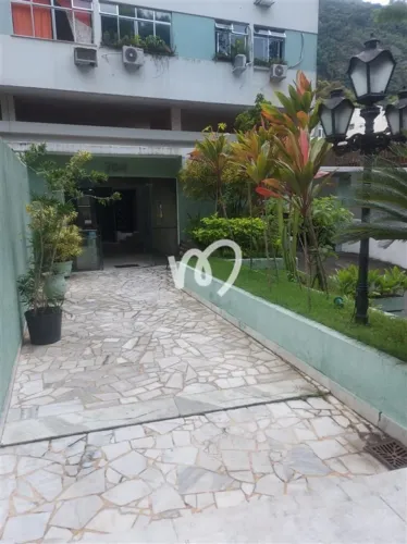 Lar Doce Lar nas Laranjeiras: Apartamento com Vista Espetacular para o Pão de Açúcar!