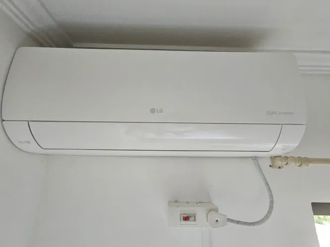 Vende-se ar condicionado LG dual inverter Q/F 9000 btus