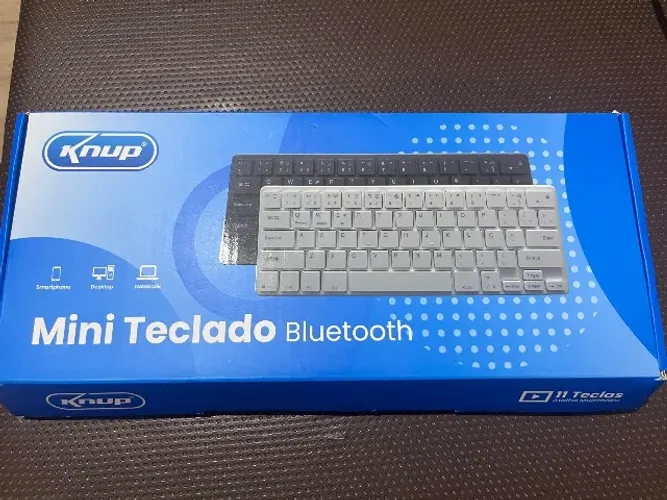 Vende-se teclado Bluetooth novo