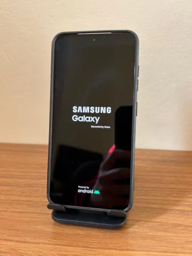 Samsung Galaxy S23 128GB Completo com Caixa e Carregador