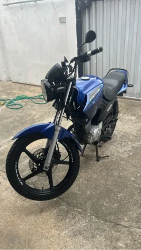 Moto revisada pneus novos!