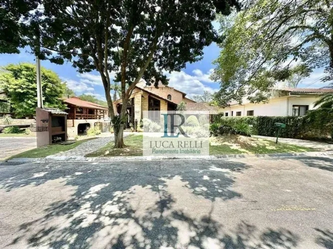 Casa com 4 Suítes s à Venda 300 m² | Condomínio Nova Higienópolis - Jardim do Golf I em Ja