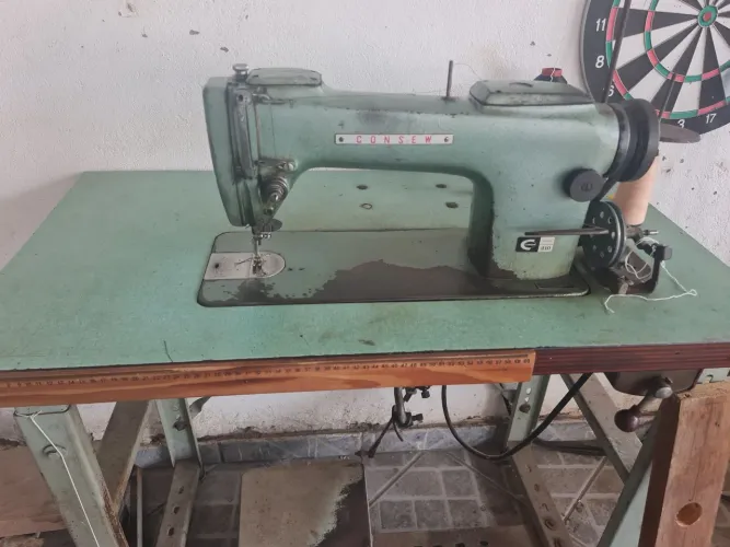 Maquina reta industrial