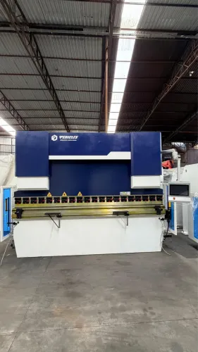Dobradeira CNC 400x300Ton