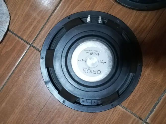 Woofer 12 150 RMS  valor do par.