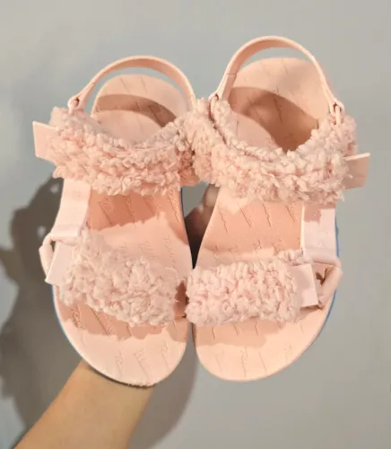 Melissa Rider fluffy rosa