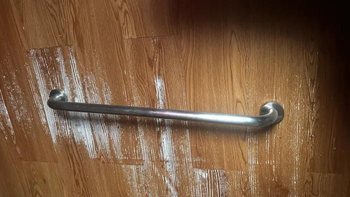 Barra de Apoio Inox 65cm para Banheiro e Acessibilidade