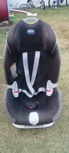 Cadeirinha veicular reclinável da Chicco de 0 a 36 kg