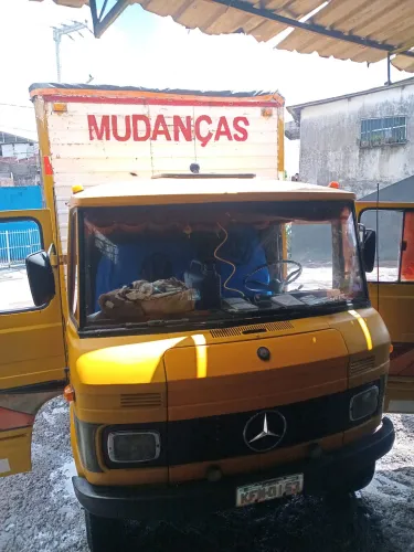 Vendo Caminhão Mercedinha 608