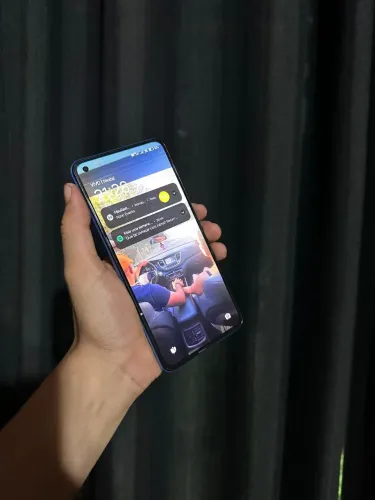 Xiaomi 11 Lite 5G 256G 8 ram ( troco por iPhone acima de 13 pro Max ) tenho a diferença 