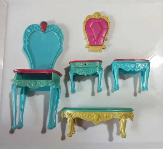 Lote Playset Castelo de Diamantes Barbie