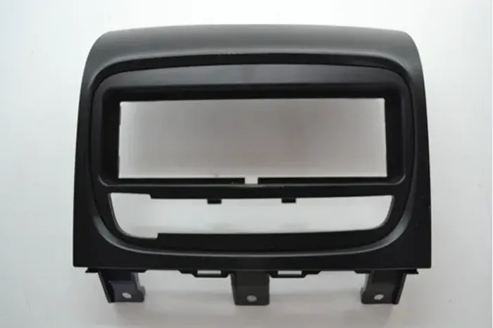 Moldura Central Radio Regua Botão Fiat Strada 2016 Original Preto