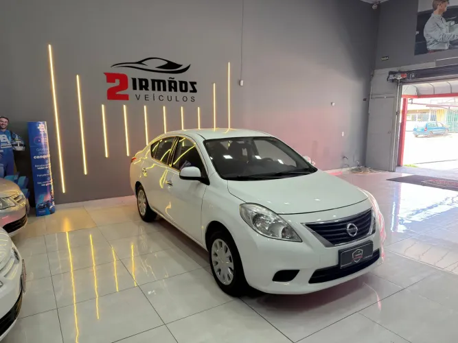 Nissan Versa SV 1.6 16V Flex Fuel 4P Mec. 2014