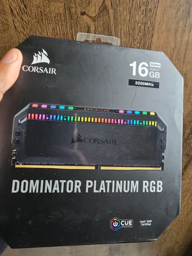 DDR4 2x8g 3200mhz Corsair Dominator