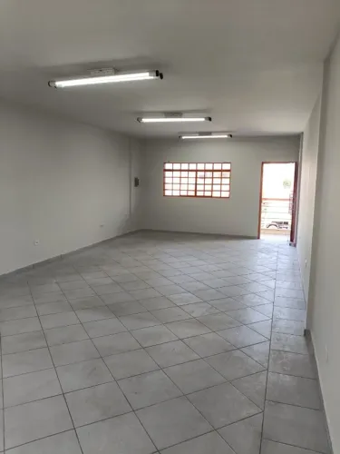Sala comercial com 60m² na Rui Barbosa