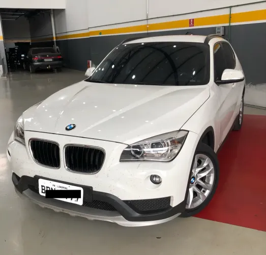 BMW X1 Sdrive 20I X-line 2.0 TB Active Flex 2015