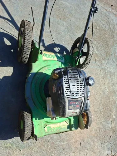 Cortador de grama TRAPP RM 600G, 675 EXI 163 CC DHV. Motor americano 