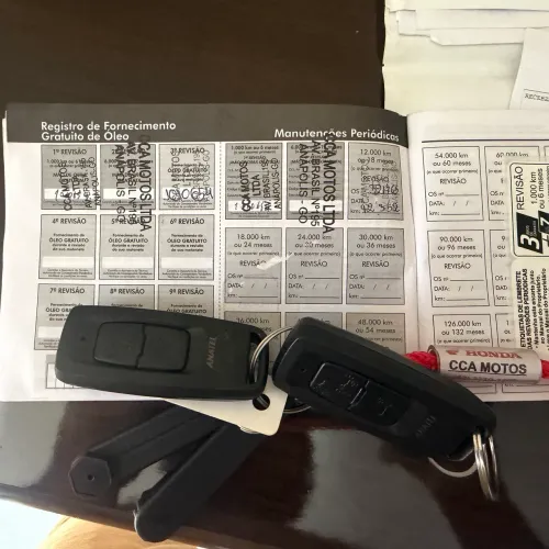 Honda PCX 2025, abaixo da FIPE troco por Nmax 2025 ou 2026