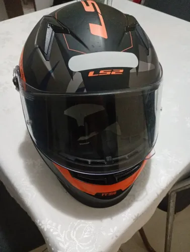 Capacete