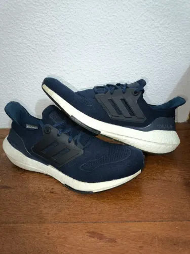 Tênis Adidas Ultraboost 22