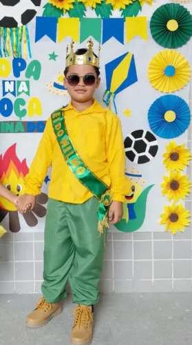 Roupa infantil rei do milho