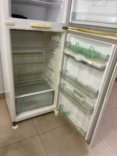 Geladeira Consul 450L em Excelente Estado