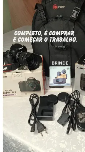 CÂMERA CANON SL3 + MOCHILA DE FOTOGRAFO + BRINDE MICROFONE LAPELA SEM FIO + 5 ACESSÓRIOS