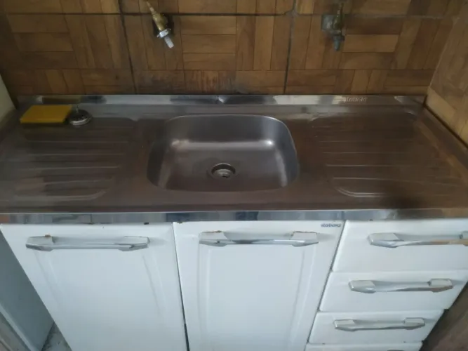 Pia de Cozinha INOX, 2 portas, 4 gavetas, 2 porta panos