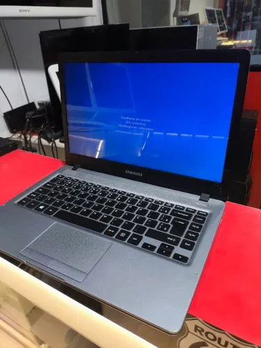 Oportunidade, Samsung core i3 6@ SSD120GB, 8 GBram ddr4 garantia 3 meses. Loja Asa Norte.
