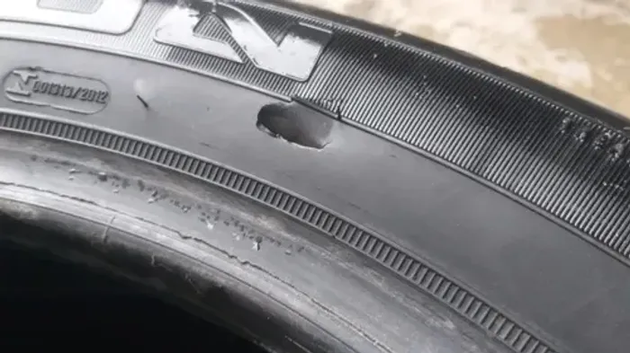 Pneu Goodyear Direction 205/55 R16 Ten Q Arrumar Foto 3 V