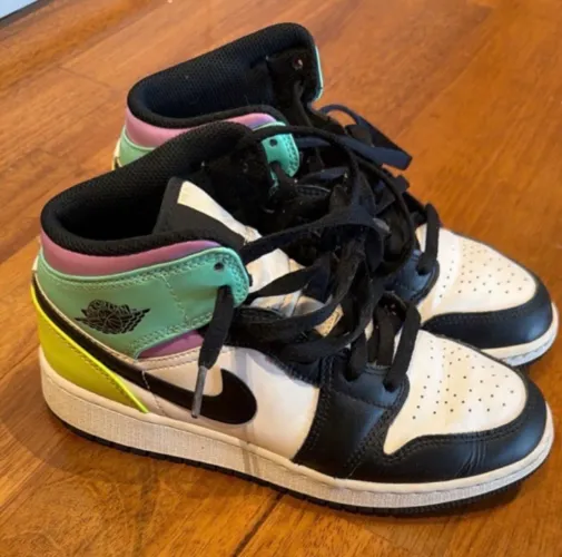 Nike Air Jordan 1 Mid GS TAM 35