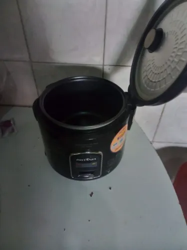 panela elétrica semi nova 110v pra vender rápido