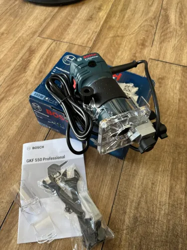 Tupia Bosch 550W de potência 127V com 2 pinças