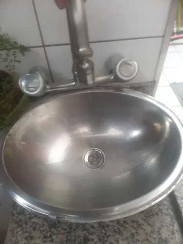 Cuba Banheiro em INOX com torneira