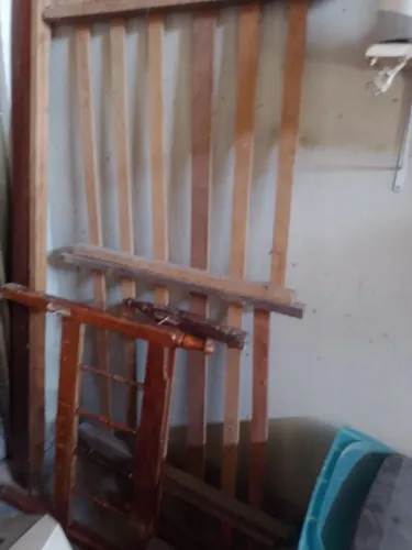 Cama de solteiro sucupira