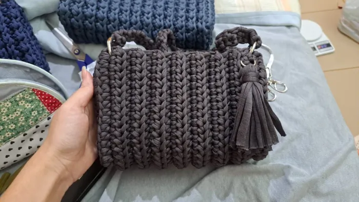 Bolsa feminina tiracolo