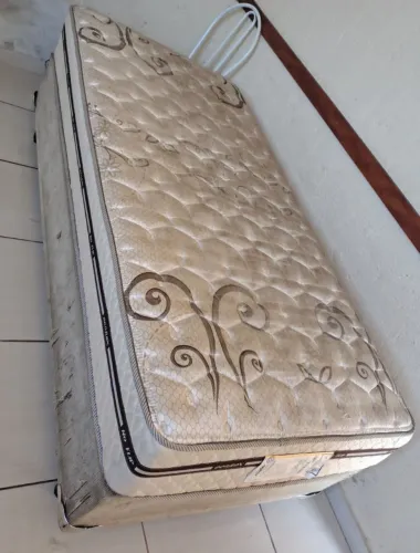 Cama box + colchão solteiro