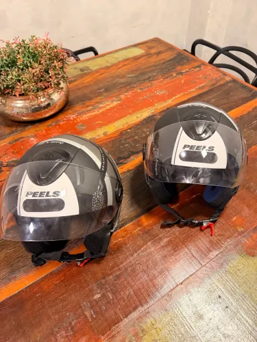 Par de capacete