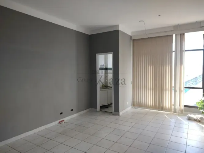 Sala Comercial - Comercial Edifício New Port - Floradas de São José - 33,23m².