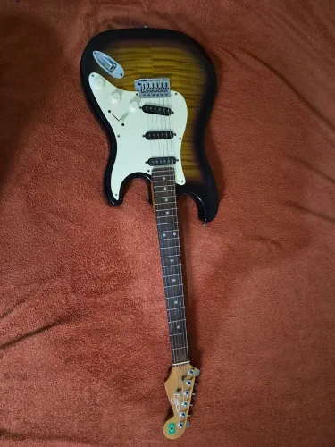 Guitarra Eagle stratocaster 2002 RARIDADE!!