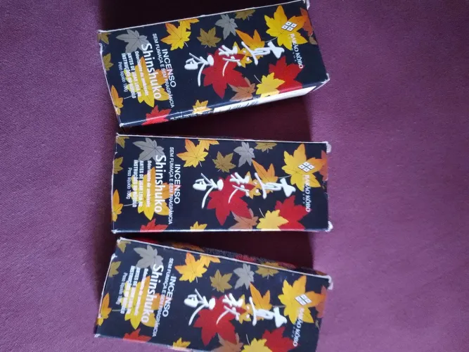 Três caixas de incenso shinshuko 100g