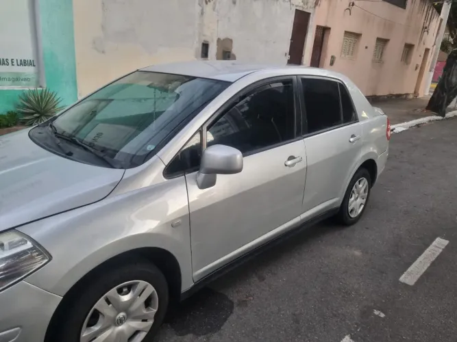 Nissan Tiida Sedan 1.8 16V Flex Fuel 4P 2012