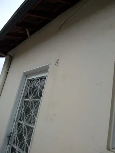 Casa com 2 quartos e quintal para alugar