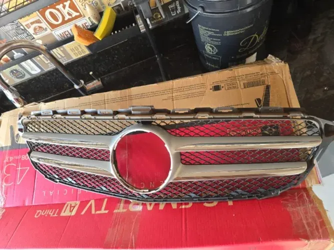 Grade ORIGINAL Mercedes C180, C200, C250 W205